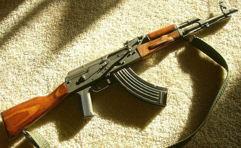 Έδωσαν καλάσνικοφ στον Μιχάλη Λεμπιδάκη οι απαγωγείς!